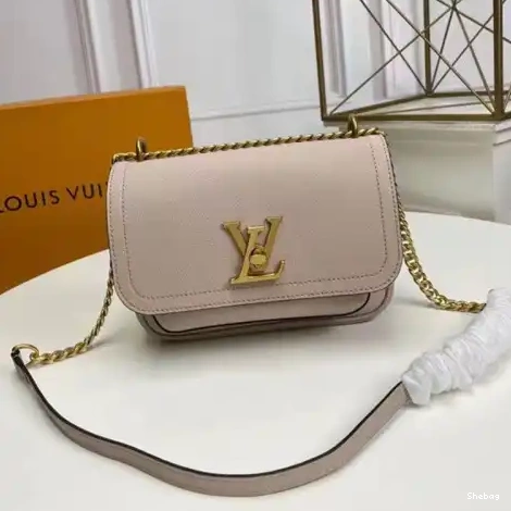 2302HT0046 Bag LV 0717